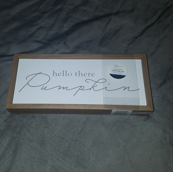 NWT Reversible Tabletop Seasonal Decor - Picture 4 of 5